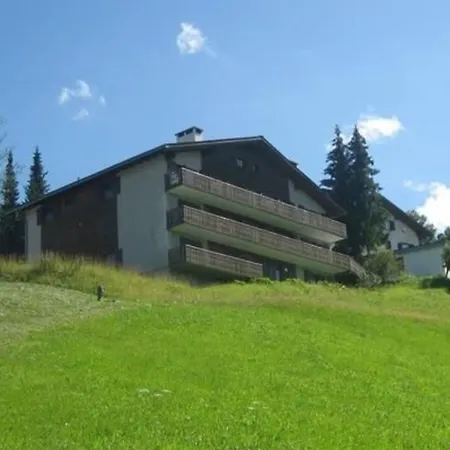Aparthaus Surselva, Direkt An Der Skipiste *