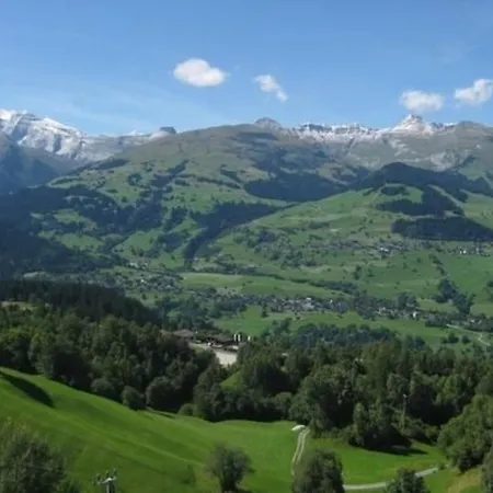 アパート Aparthaus Surselva, Direkt An Der Skipiste